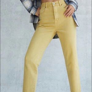 NWT PacSun High Waisted Straight Leg Jeans in Mustard
